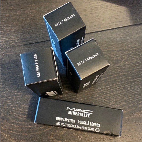 MAC Lipstick - Picture 4 of 4